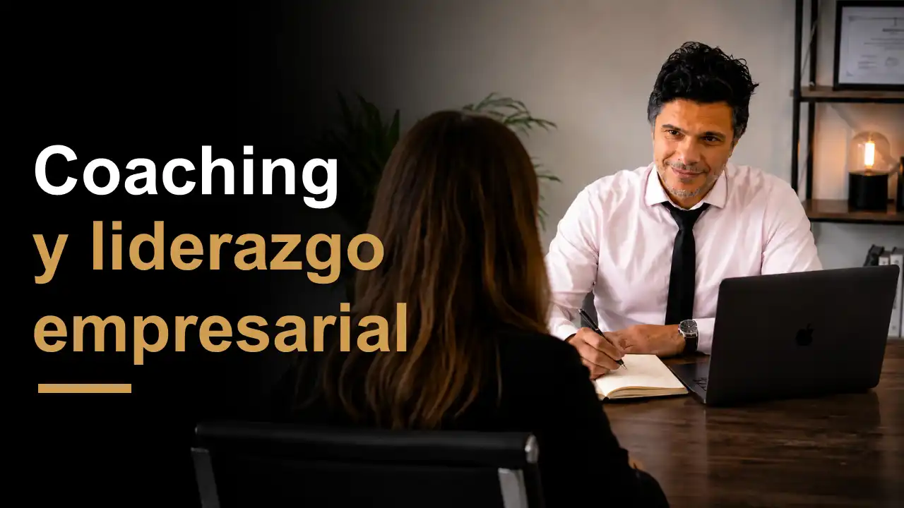 Darío Varona en una sesión de coaching de liderazgo empresarial, trabajando comunicación, gestión de equipos y desarrollo de habilidades directivas.